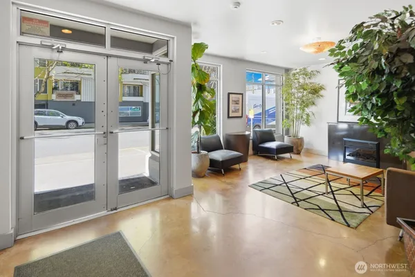 $385,000 | 2440 Western Avenue, Unit 509, Seattle, WA 98121
