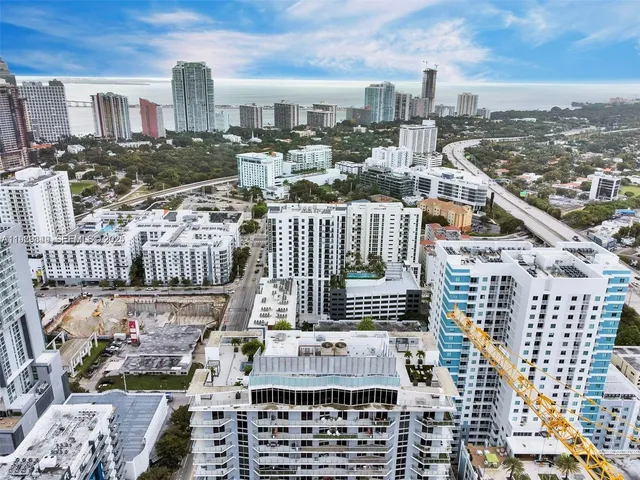 $4,250 | 1010 Southwest 2nd Avenue, Unit 1804, Miami, FL 33130