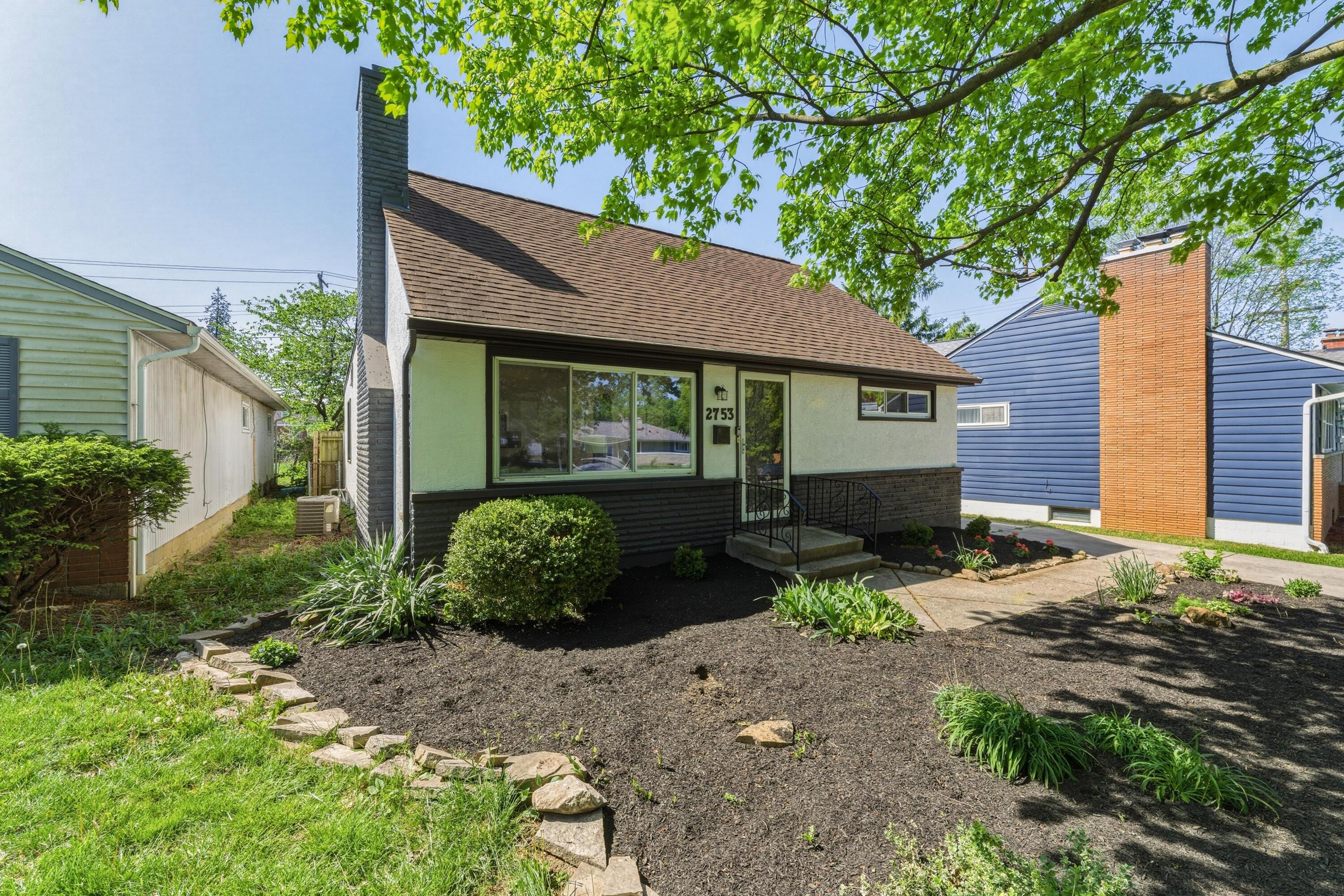 2753 Eastminster Road Columbus, OH 43209 - Photo 3 of 48 Front of house1
