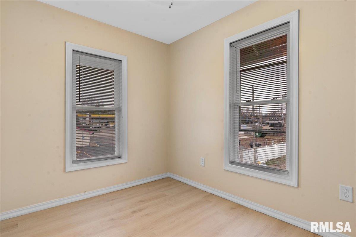 1215 North 5th Street Springfield, IL 62702 - Photo 16 of 29