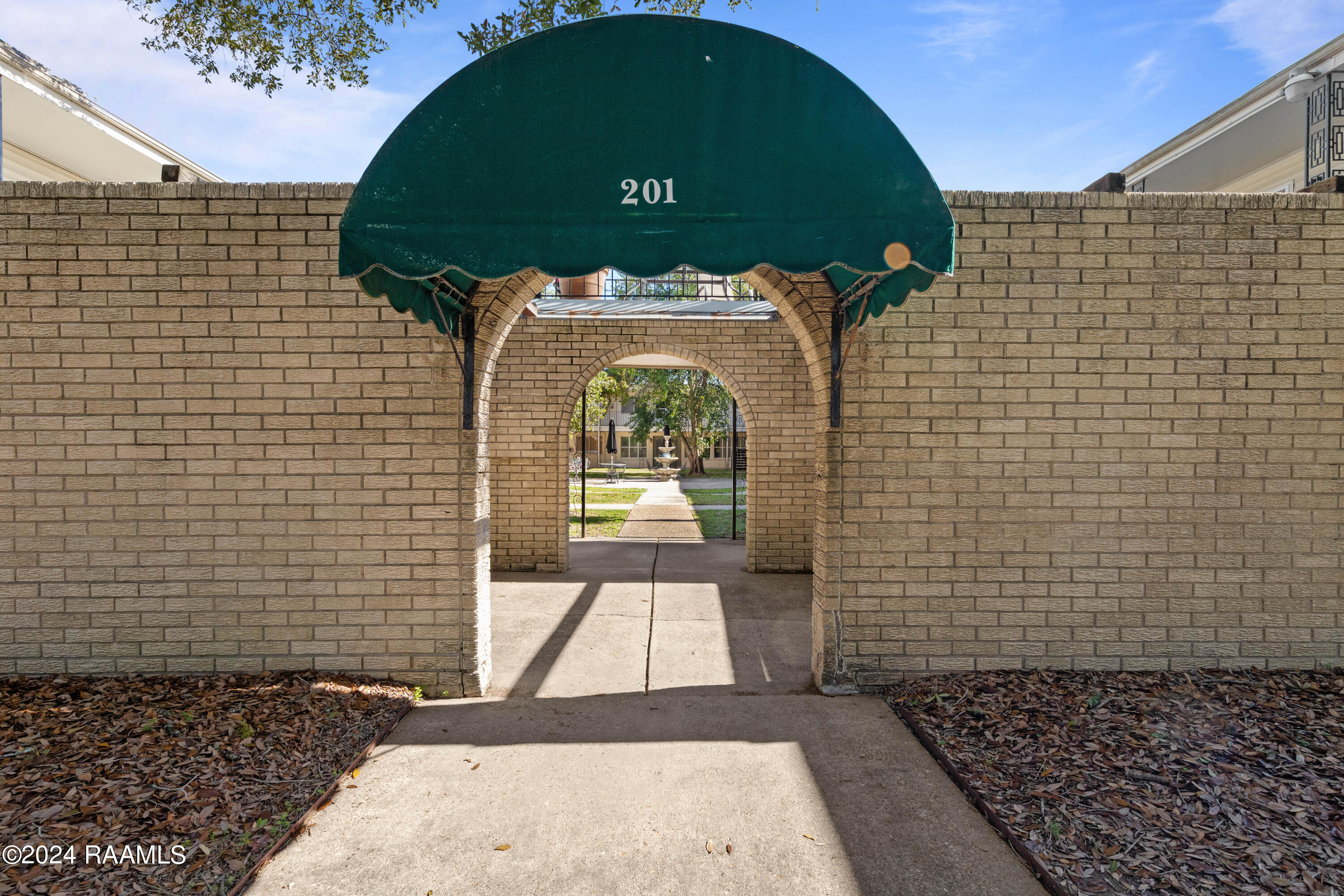 201 South College Road, Unit 219 Lafayette, LA 70503 - Photo 2 of 26 201SCollege#219-13