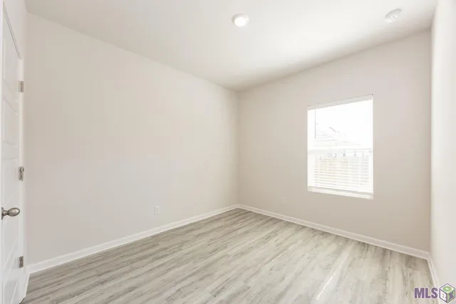 $2,000 | 1009 Renova Drive, Baton Rouge, LA 70820