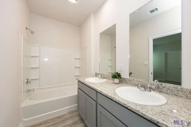 $2,000 | 1009 Renova Drive, Baton Rouge, LA 70820