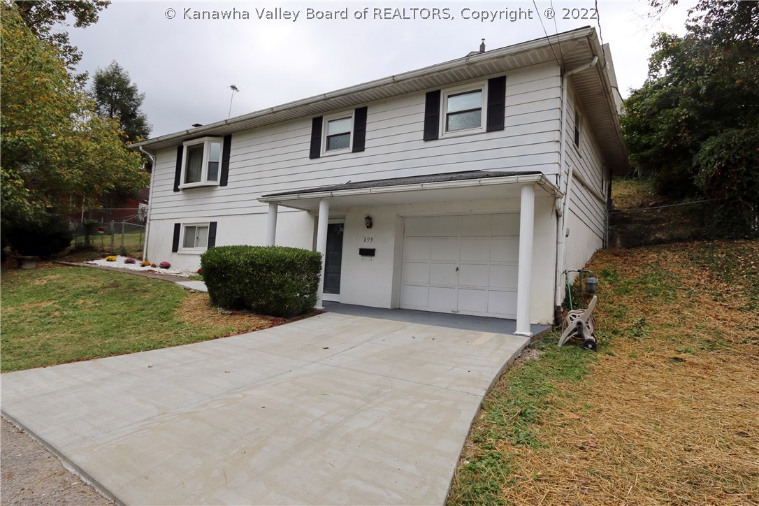 899 Valley Road Charleston, WV 25302 - Photo 1 of 14 Gallery Image 1