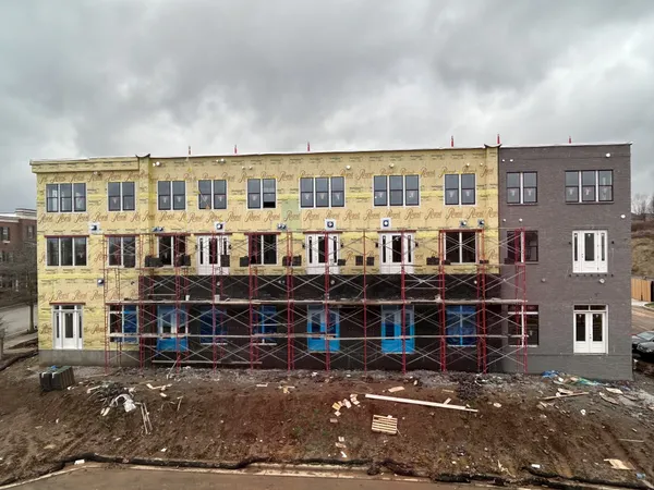 $434,900 | 2060 Tollgate Boulevard, Unit 201, Thompson's Station, TN 37179