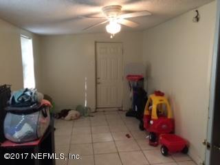 1012 Butler Road Starke, FL 32091 - Photo 9 of 11 laundry room/bonus room