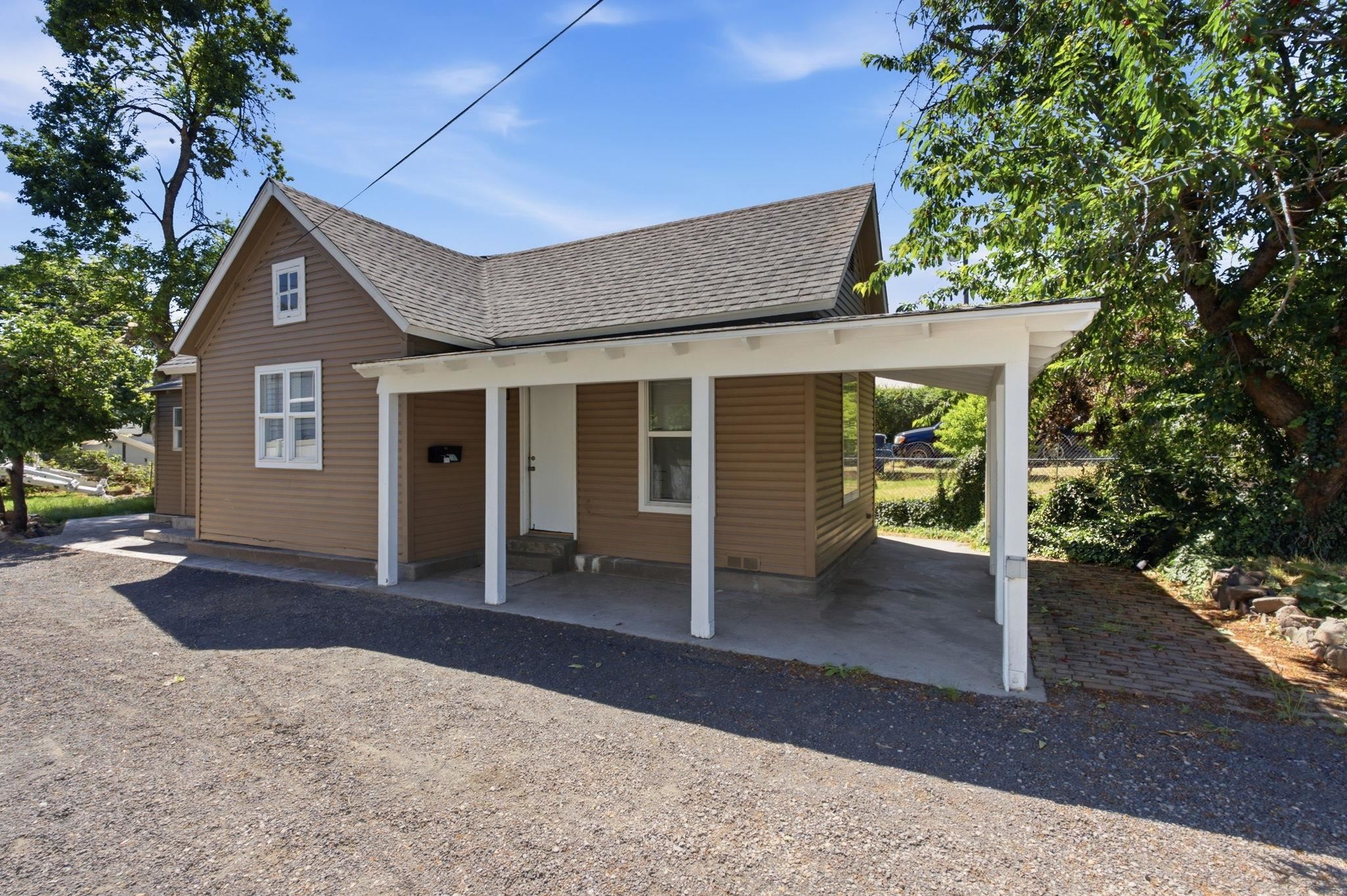 607 South Hatch Street Spokane, WA 99202 - Photo 2 of 22