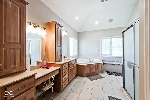 $719,900 | 7844 North Timber Run Court, Indianapolis, IN 46256