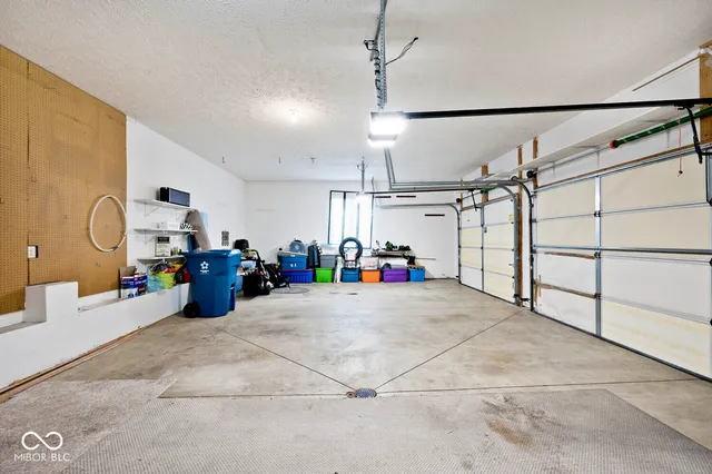 $719,900 | 7844 North Timber Run Court, Indianapolis, IN 46256