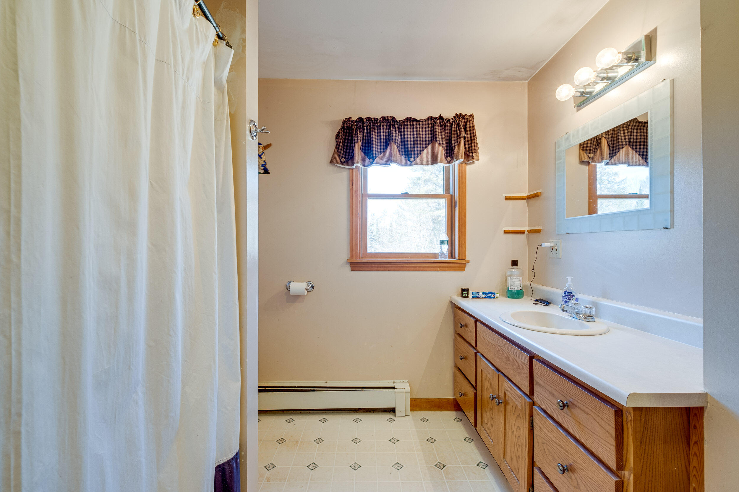 63 Parker Road Pittston, ME 04345 - Photo 13 of 51 63 Parker Rd_Pittston_09