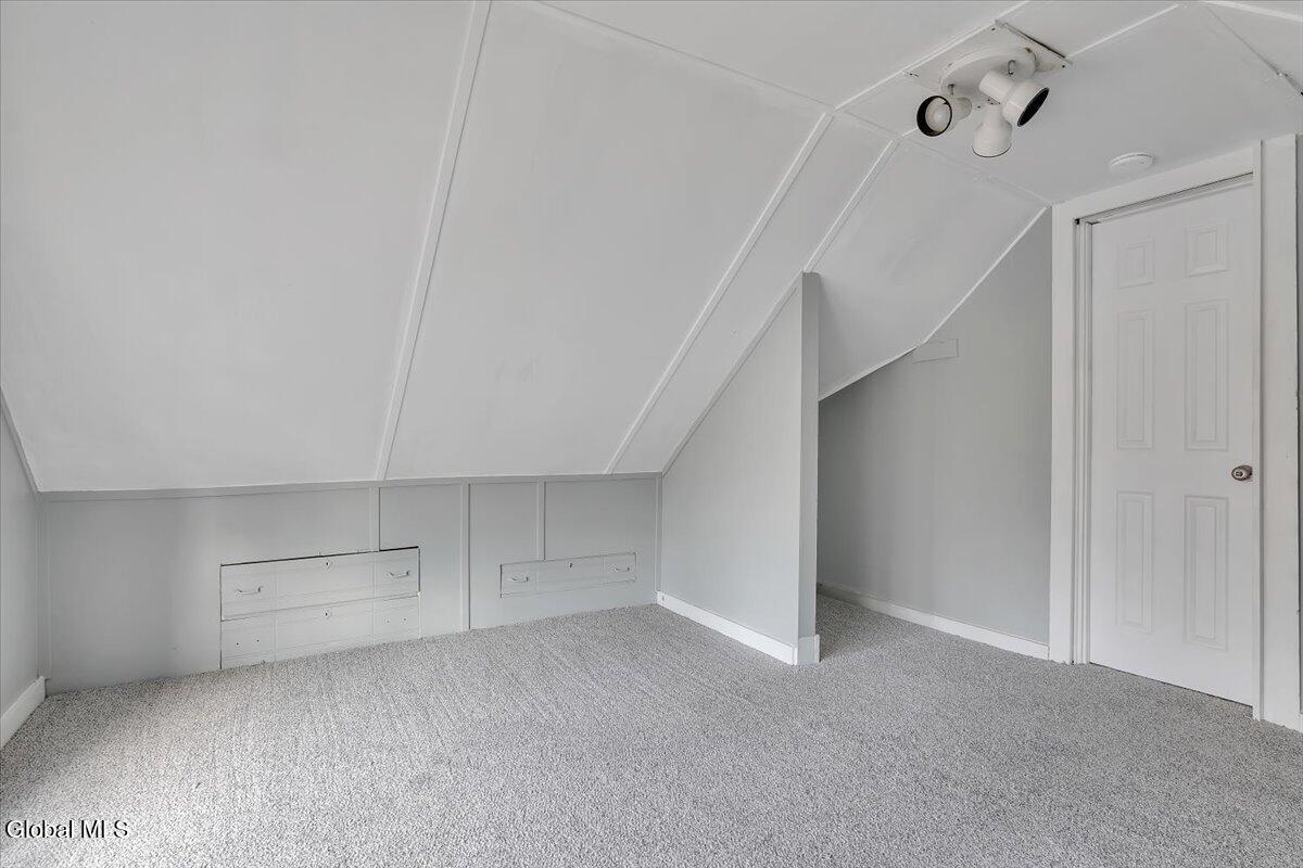 1231 North Westcott Road Rotterdam, NY 12306 - Photo 31 of 41 31-P1607567