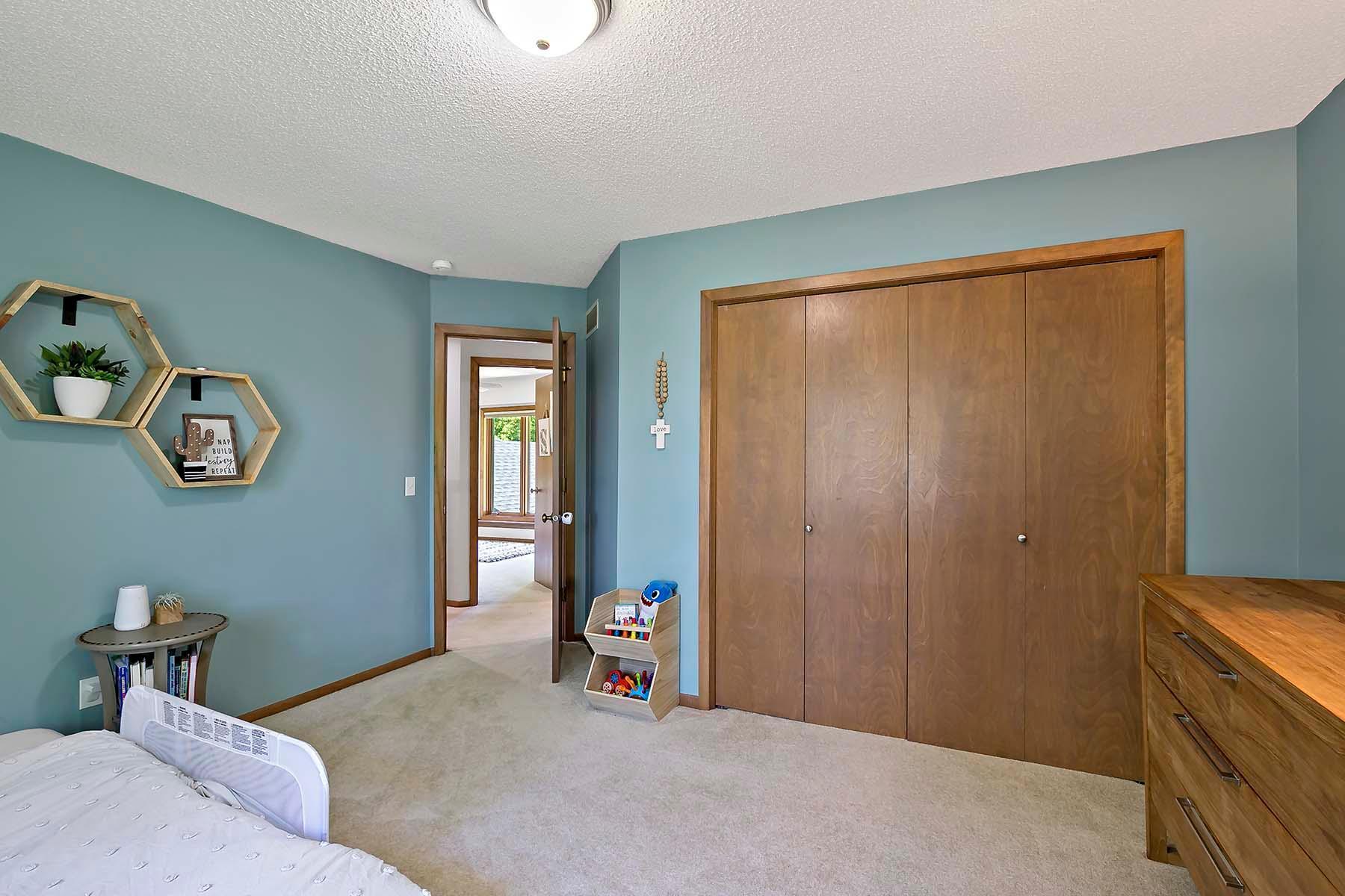 2782 Piper Ridge Lane Chanhassen, MN 55331 - Photo 29 of 52 Gallery Image 29