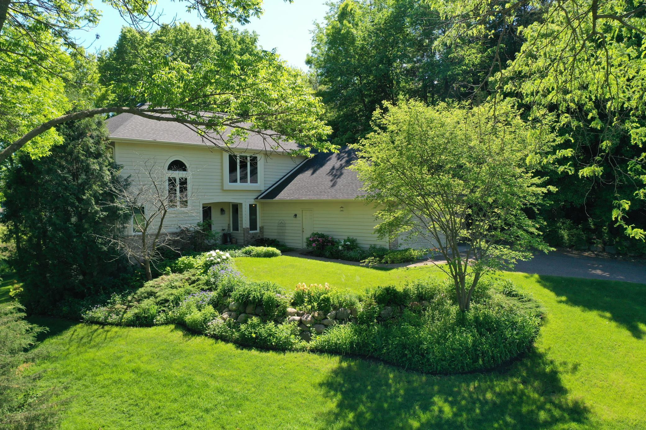 2782 Piper Ridge Lane Chanhassen, MN 55331 - Photo 47 of 52 Gallery Image 47