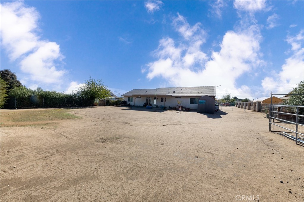14632 Maricopa Road Victorville, CA 92392 - Photo 30 of 43 a view of outdoor space with ocean view
