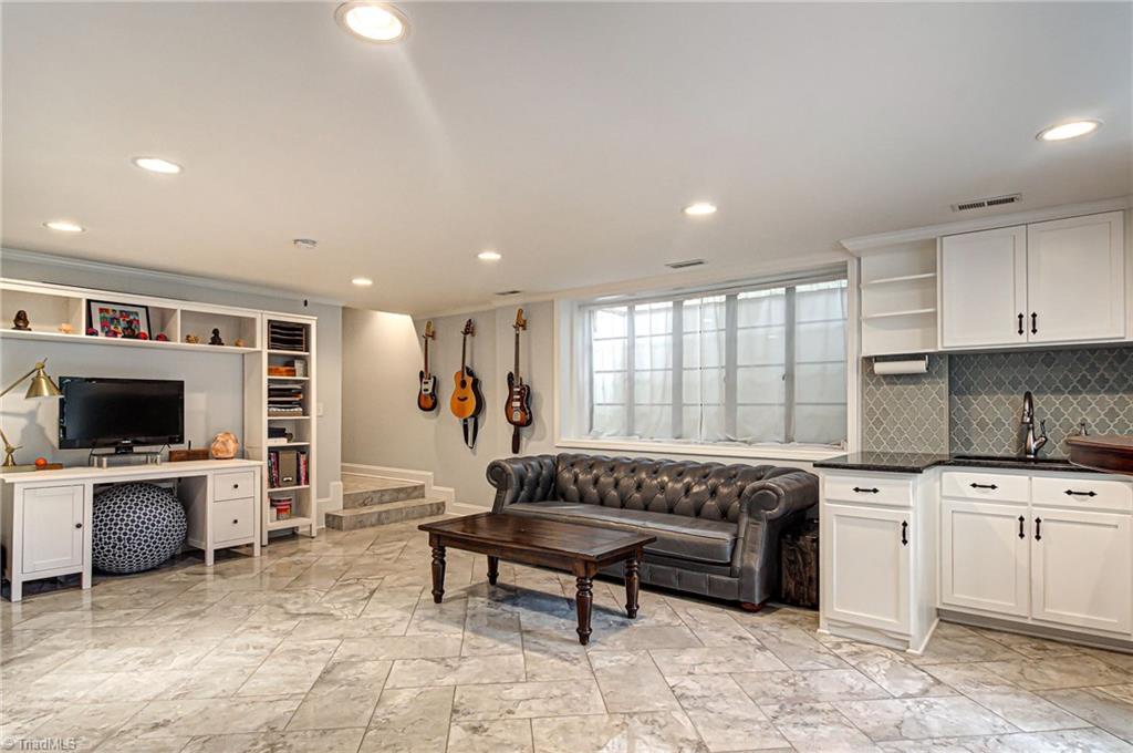 217 South Pine Valley Road Winston-Salem, NC 27104 - Photo 26 of 32