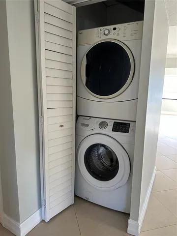 $2,500 | 2111 Congressional Way, Unit 2111, Deerfield Beach, FL 33442