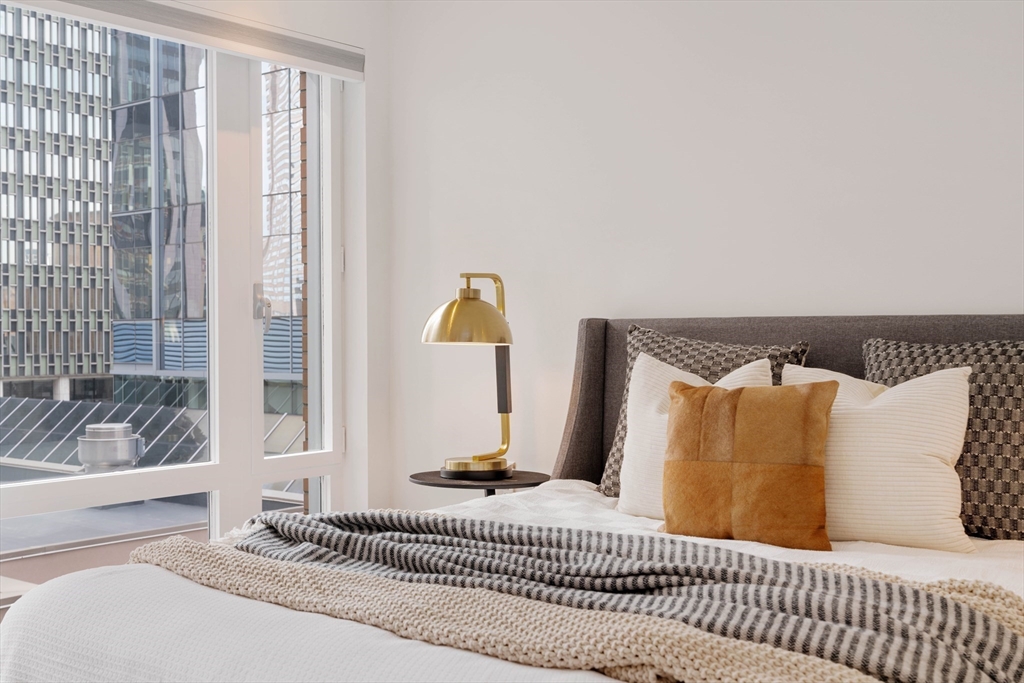 778 Boylston Street, Unit 7E Boston, MA 02199 - Photo 16 of 32