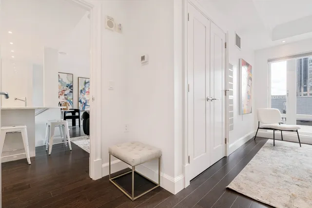 $1,725,000 | 778 Boylston Street, Unit 7E, Boston, MA 02199