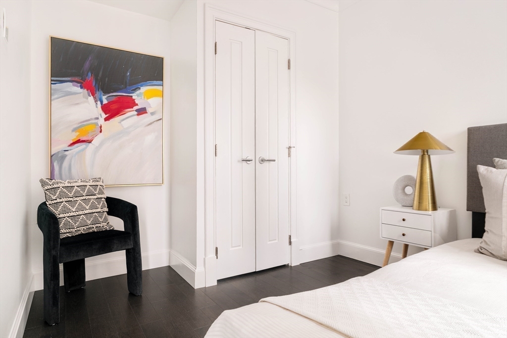 778 Boylston Street, Unit 7E Boston, MA 02199 - Photo 23 of 32