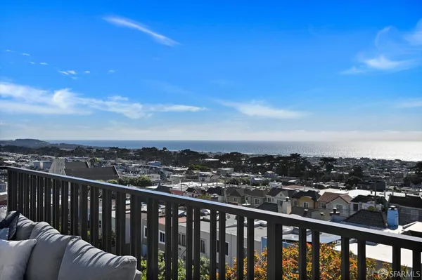 $2,950,000 | 1719 33rd Avenue, San Francisco, CA 94122