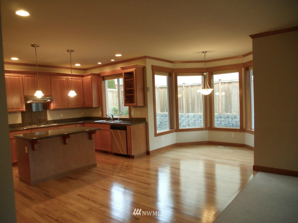 109 167th Place Southeast Bothell, WA 98012 - Photo 11 of 22 Gallery Image 11