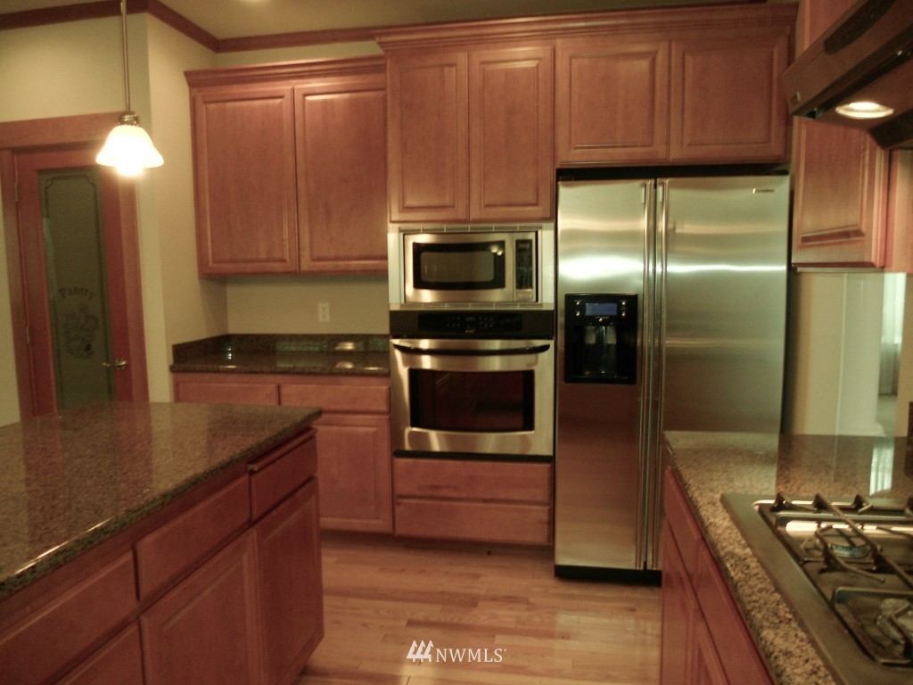 109 167th Place Southeast Bothell, WA 98012 - Photo 15 of 22 Gallery Image 15