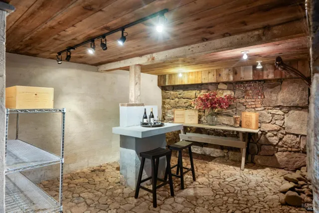 a view of a workspace with furniture