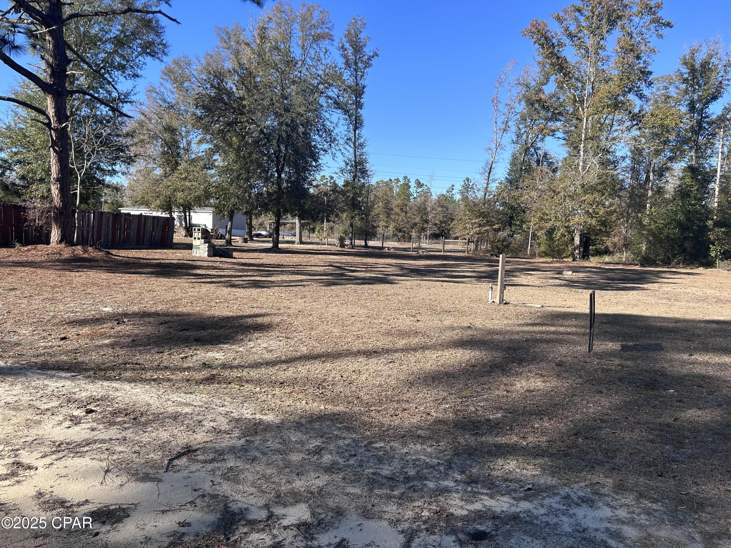 12221 Glenwood Road Fountain, FL 32438 - Photo 5 of 10