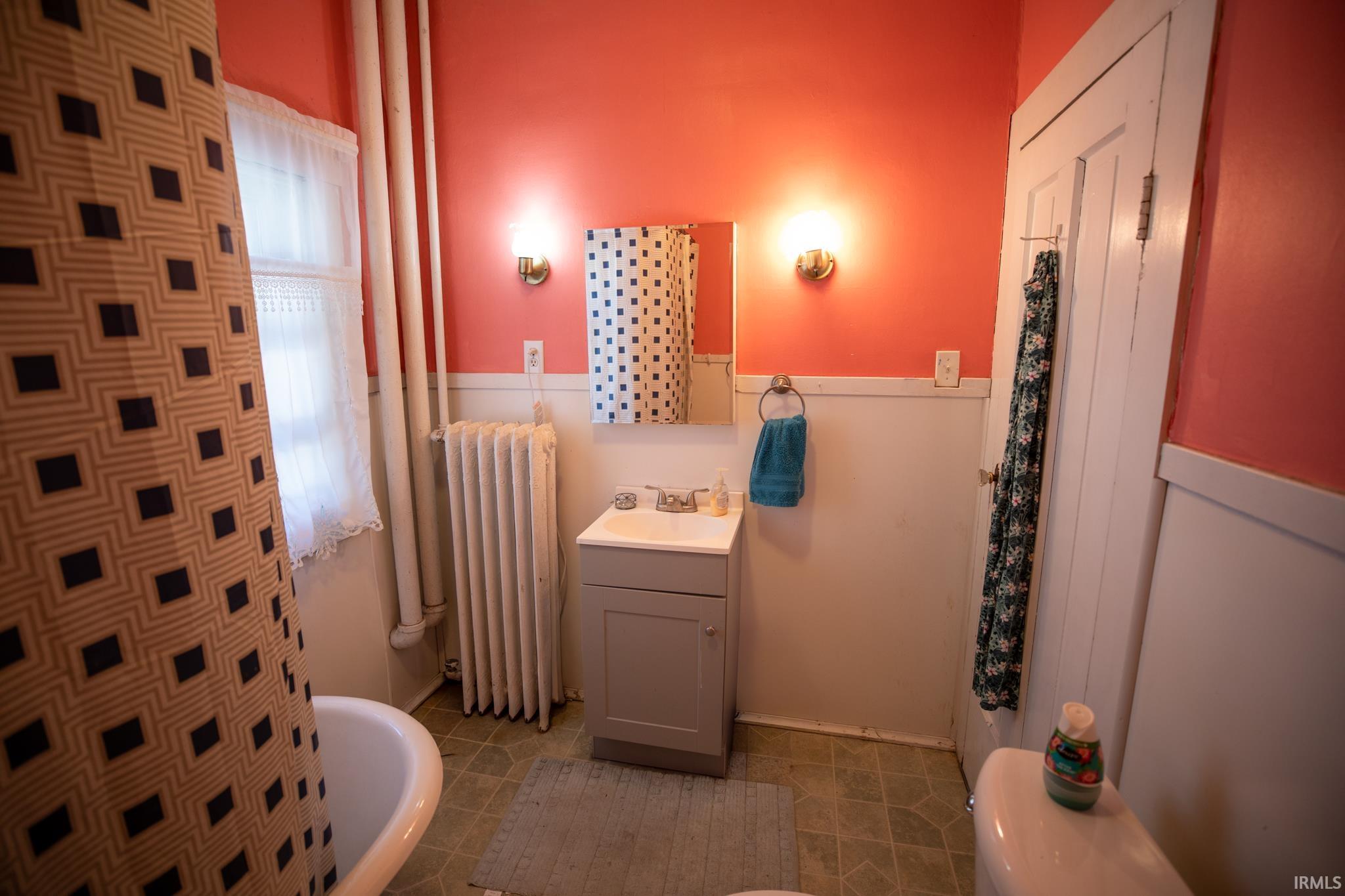 202 West Center Street Bourbon, IN 46504 - Photo 22 of 29