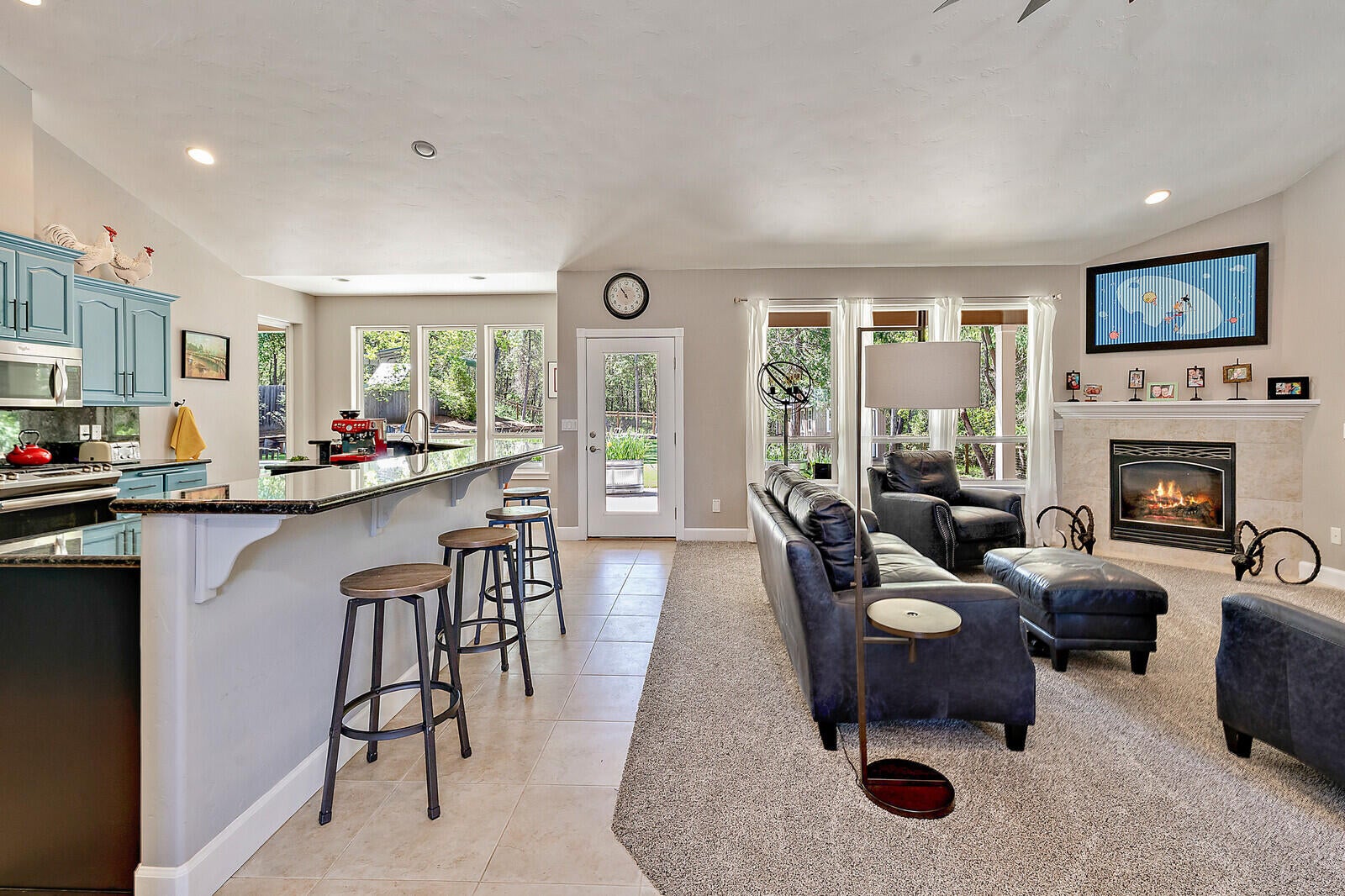 315 Summit Loop Grants Pass, OR 97527 - Photo 48 of 48 Open floor plan!