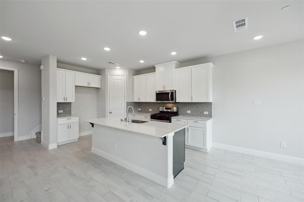 828 Heart Reef Road Plano, TX 75075 - Photo 4 of 22 Representative Image – Not Actual Home