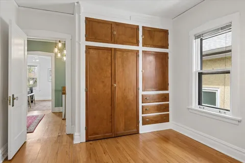 $599,000 | 944 North Humphrey Avenue, Oak Park, IL 60302