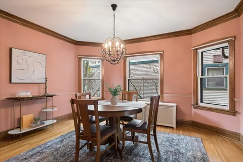 $599,000 | 944 North Humphrey Avenue, Oak Park, IL 60302