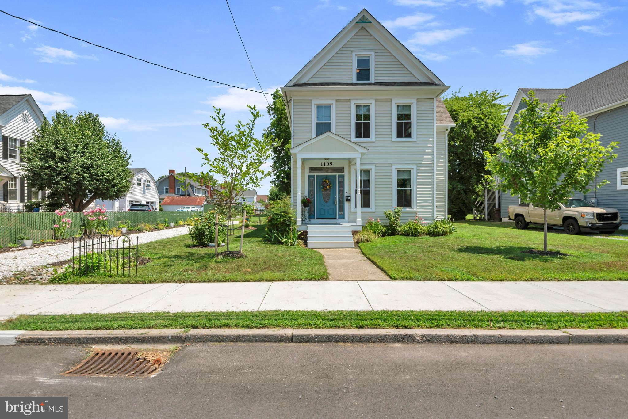 1109 Locust Street Cambridge, MD 21613 - Photo 8 of 67 Front View
