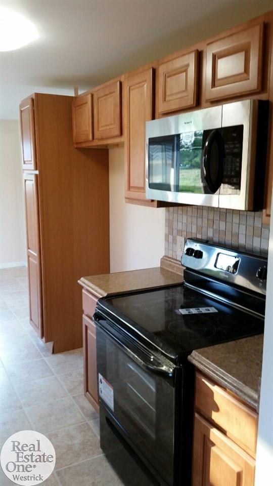 7374 Joy Road Lexington, MI 48450 - Photo 10 of 23