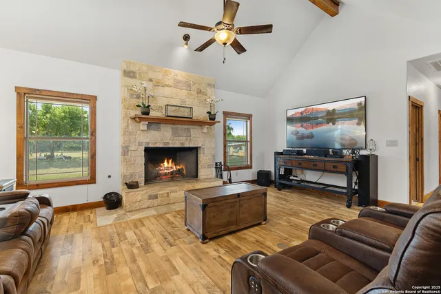 $599,900 | 4355 Highway 16, Jourdanton, TX 78026