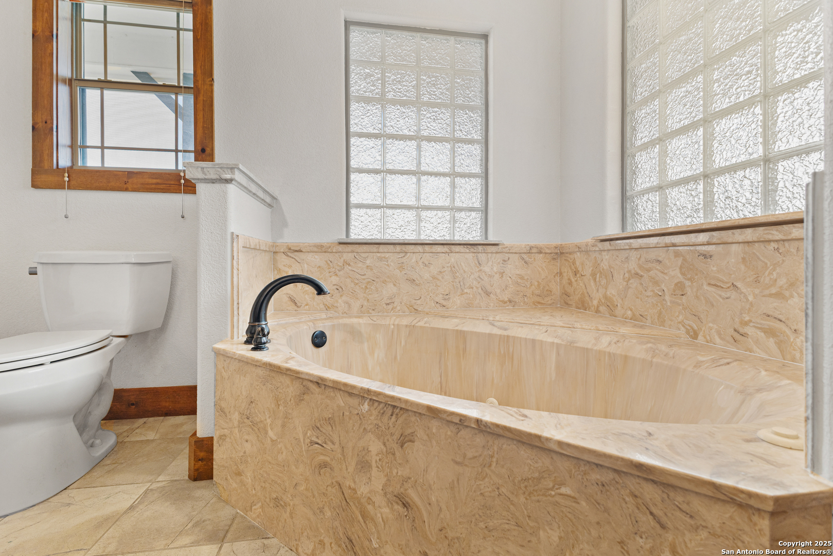 4355 Highway 16 Jourdanton, TX 78026 - Photo 25 of 49