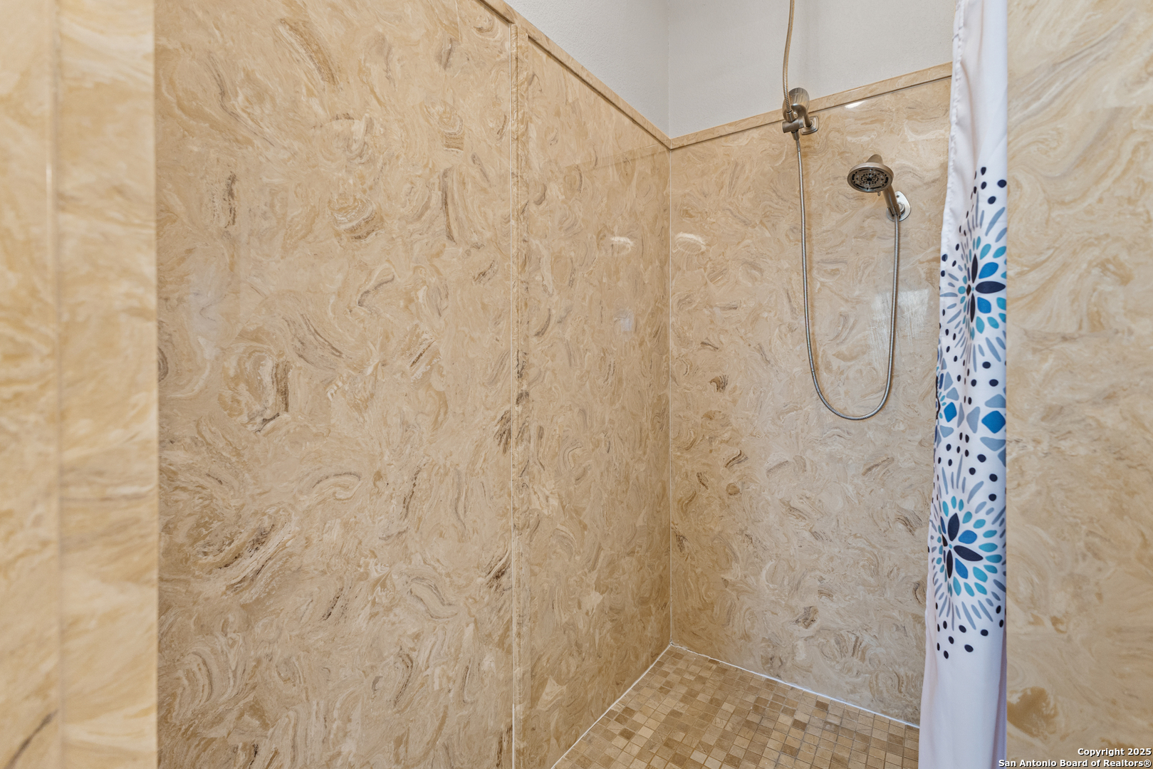 4355 Highway 16 Jourdanton, TX 78026 - Photo 26 of 49