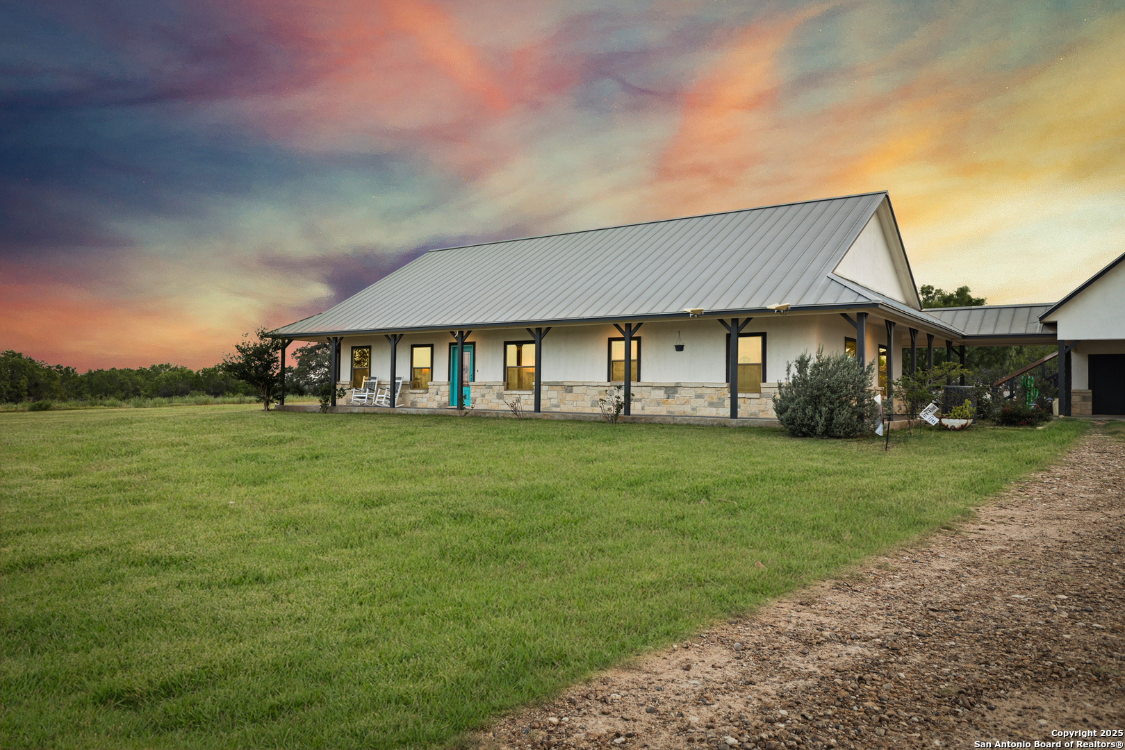 4355 Highway 16 Jourdanton, TX 78026 - Photo 41 of 49