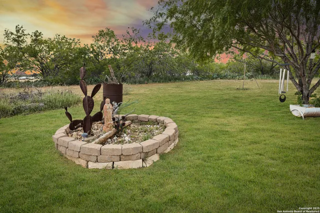 $599,900 | 4355 Highway 16, Jourdanton, TX 78026