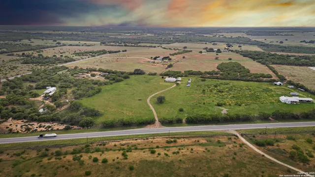 $599,900 | 4355 Highway 16, Jourdanton, TX 78026