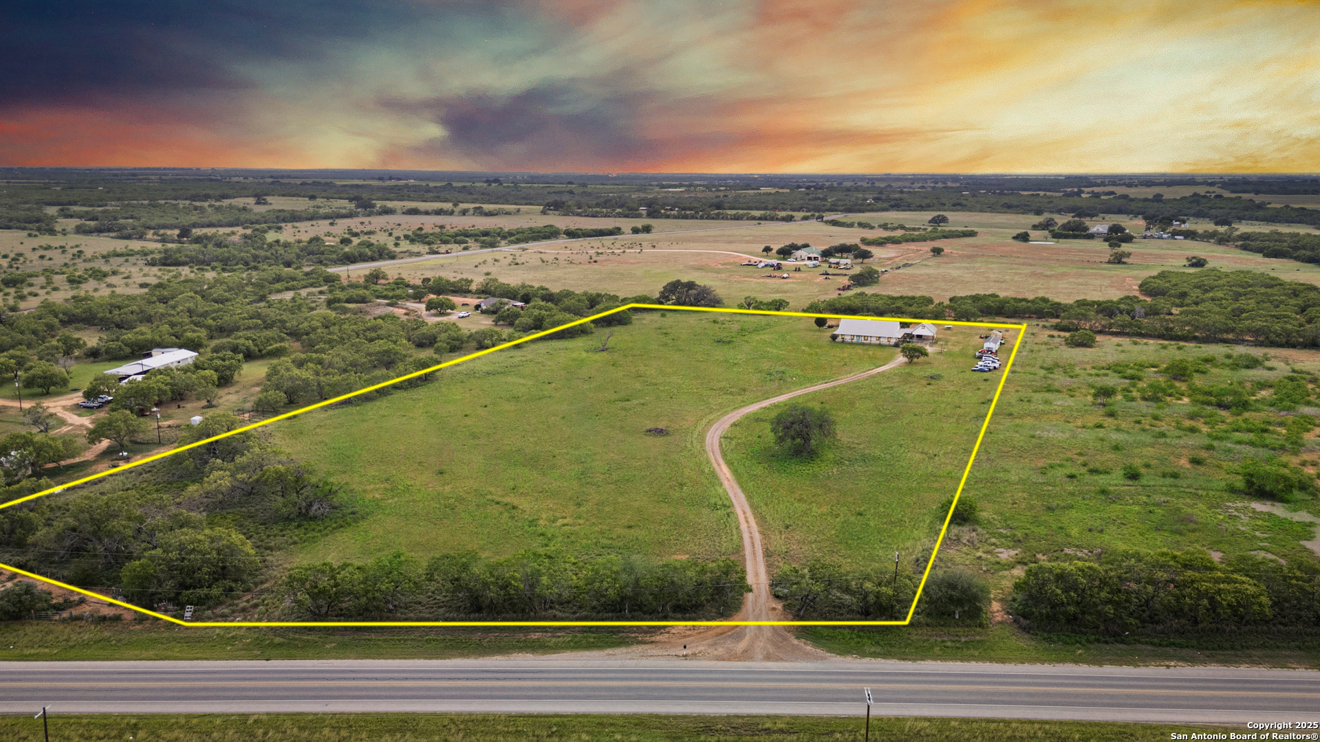 4355 Highway 16 Jourdanton, TX 78026 - Photo 47 of 49