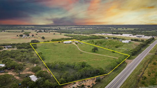 $599,900 | 4355 Highway 16, Jourdanton, TX 78026