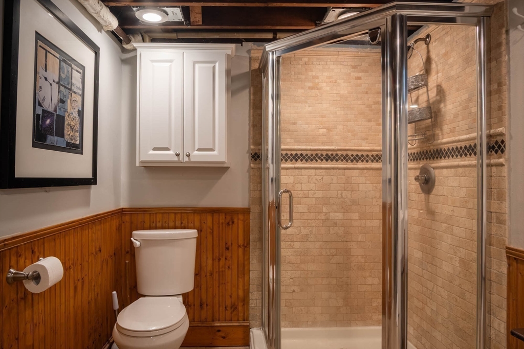 509 Plumtree Road Springfield, MA 01118 - Photo 27 of 34 a bathroom with a toilet and shower
