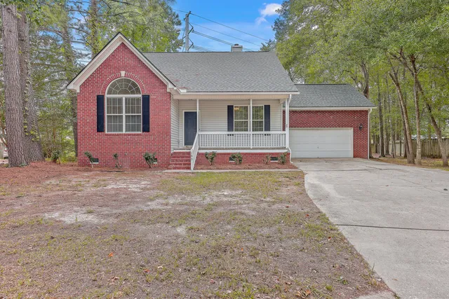 $2,200 | 195 Fox Squirrel Run, Summerville, SC 29483