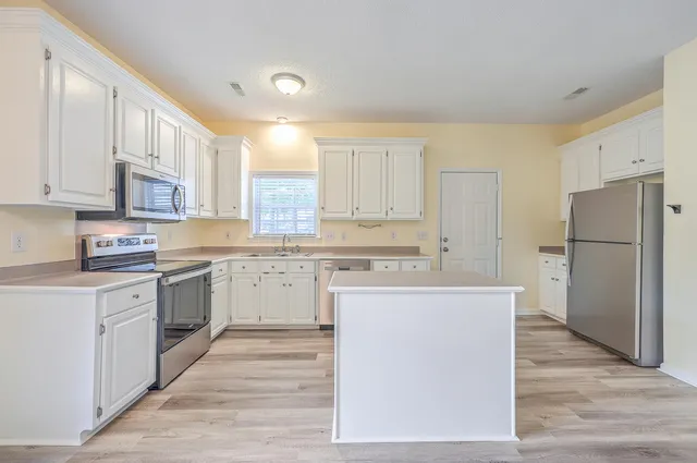 $2,200 | 195 Fox Squirrel Run, Summerville, SC 29483