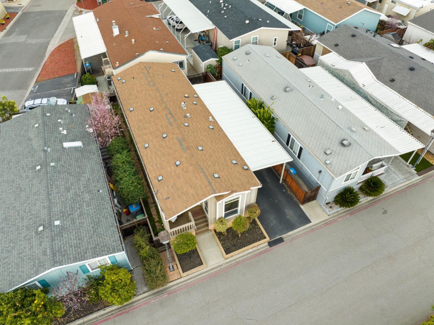 6130 Monterey Road, Unit 189 San Jose, CA 95138 - Photo 31 of 42 an aerial view of residential houses with outdoor space
