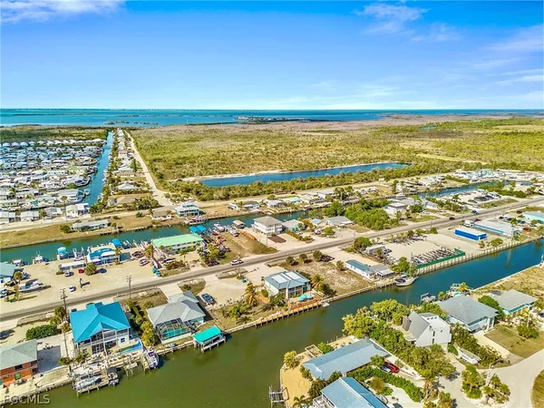 $1,699,000 | 3226 Stringfellow Road, St. James City, FL 33956