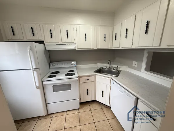 $1,100 | 1517 Lexington Avenue Southwest, Unit 3, Roanoke, VA 24015