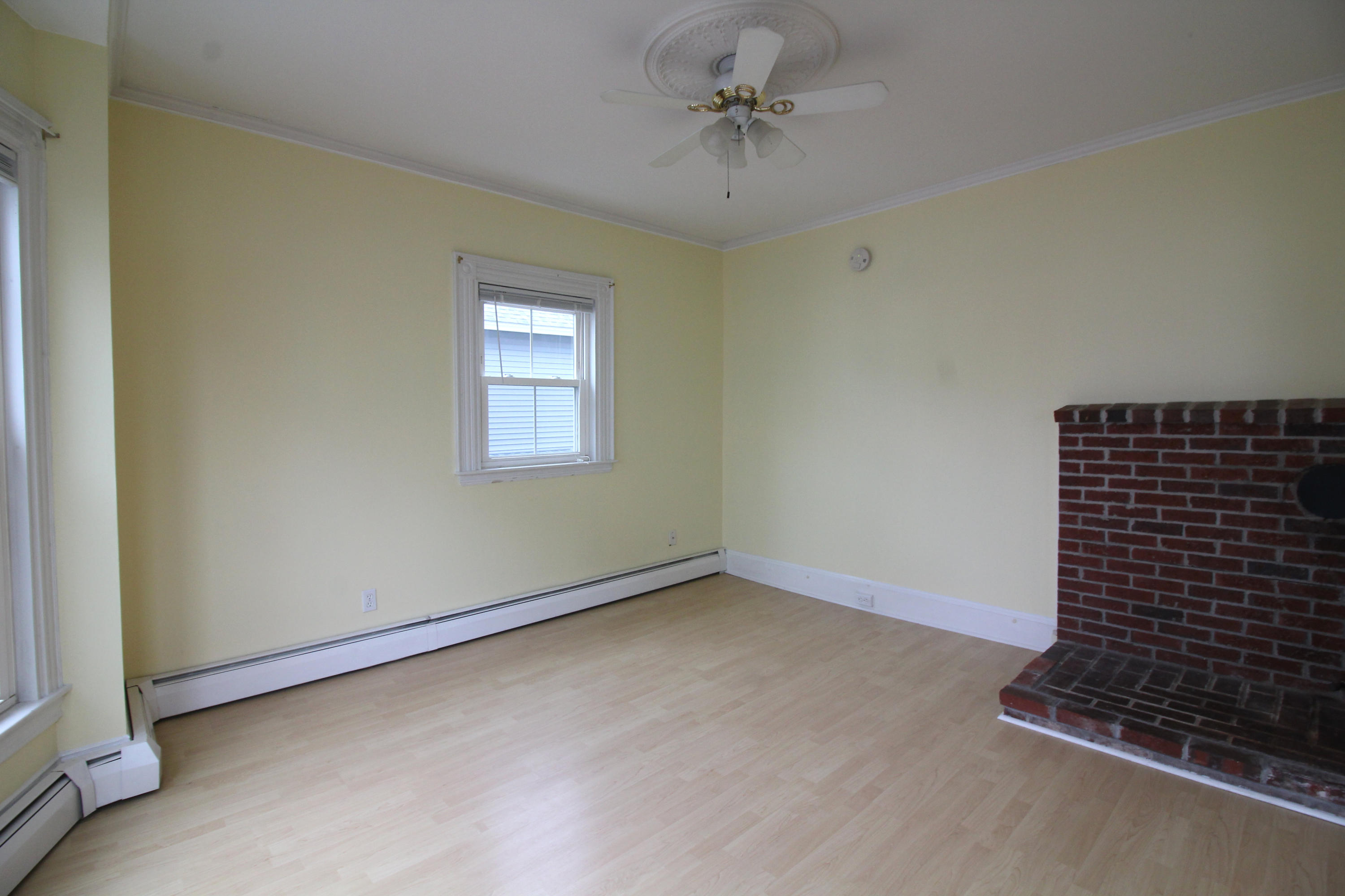 247 Danforth Street, Unit 2B Portland, ME 04102 - Photo 7 of 27 Living Room